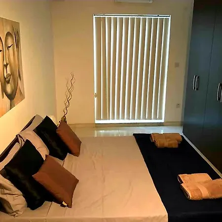 Apartment Let Me Host -sliema Waterfront *