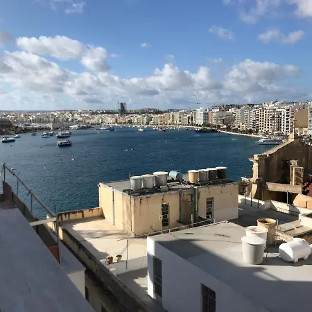 Let Me Host -sliema Waterfront *