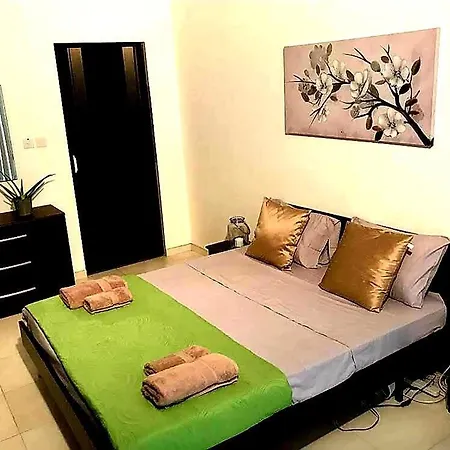 Let Me Host -sliema Waterfront