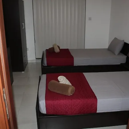 Let Me Host -sliema Waterfront Daire Sliema
