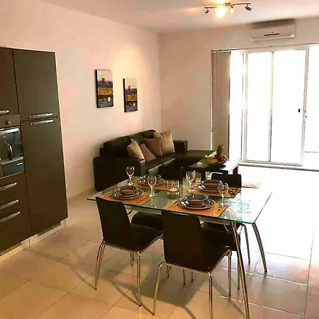 Let Me Host -sliema Waterfront Apartamento Sliema