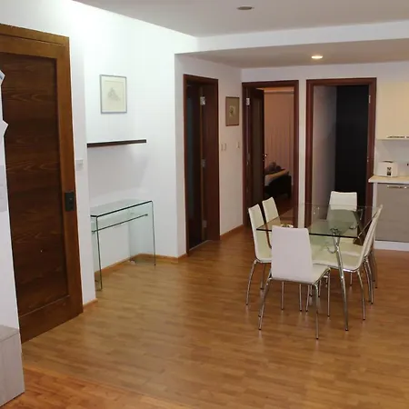 Let Me Host -sliema Waterfront *
